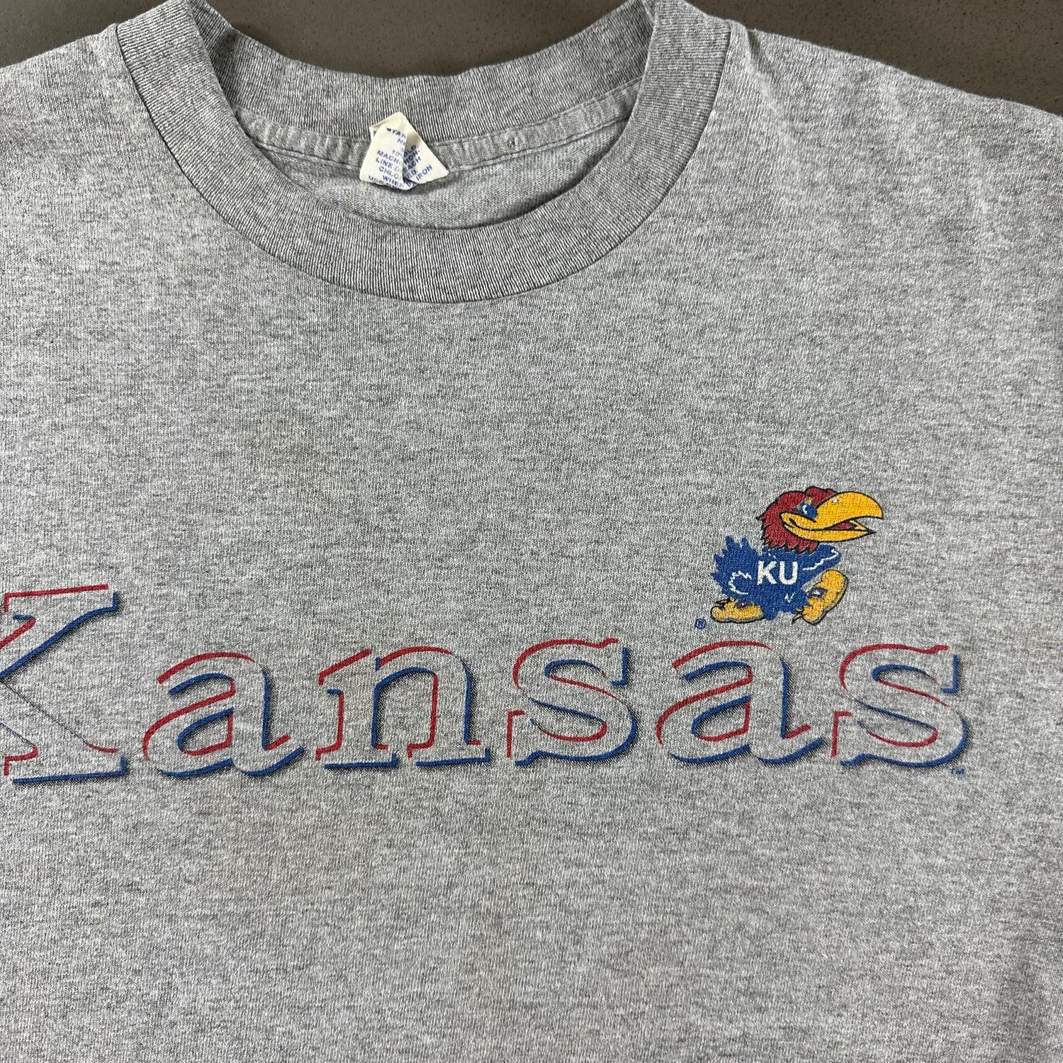 Vintage 1990s Kansas University T-shirt size Medium