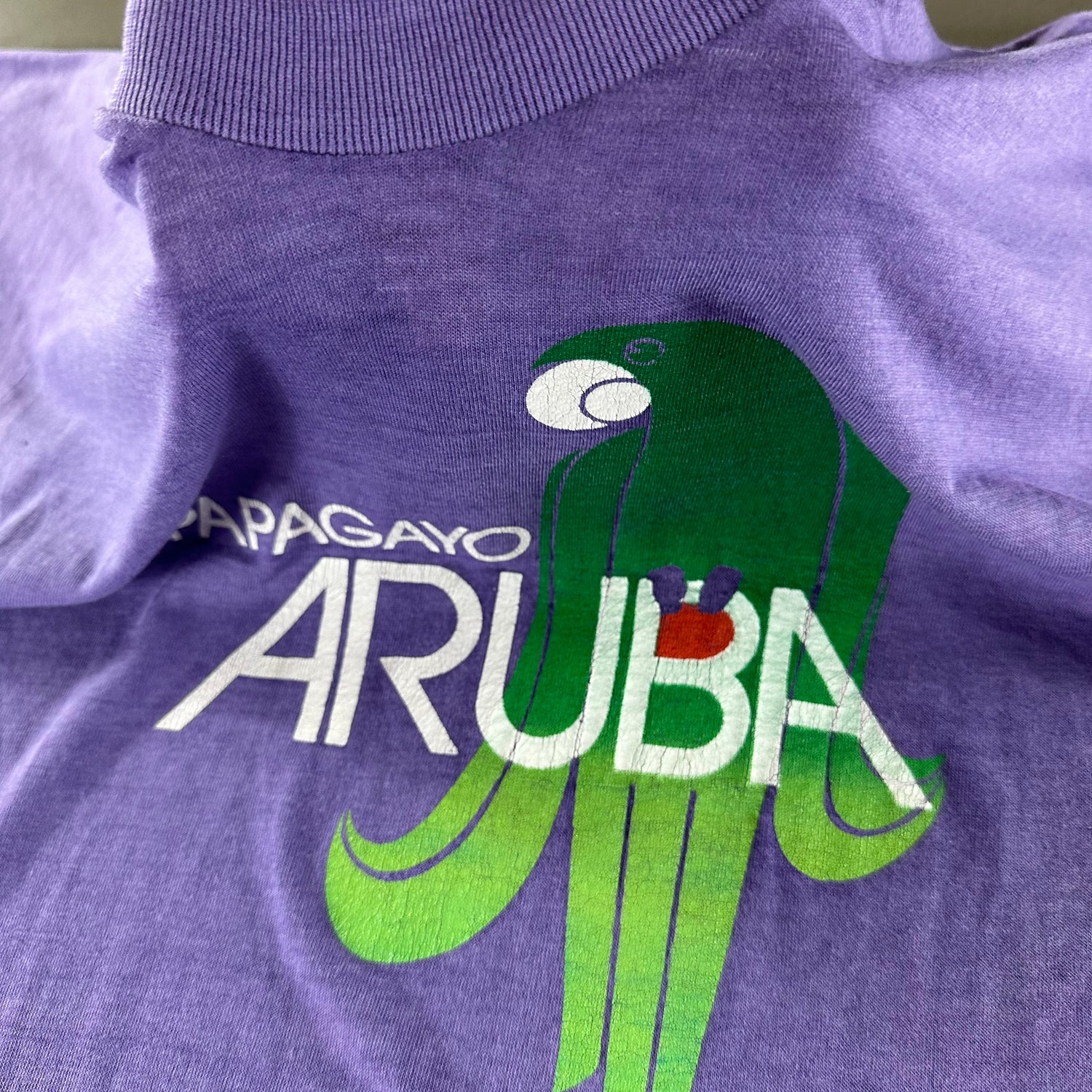 Vintage 1980s Aruba T-shirt size Large