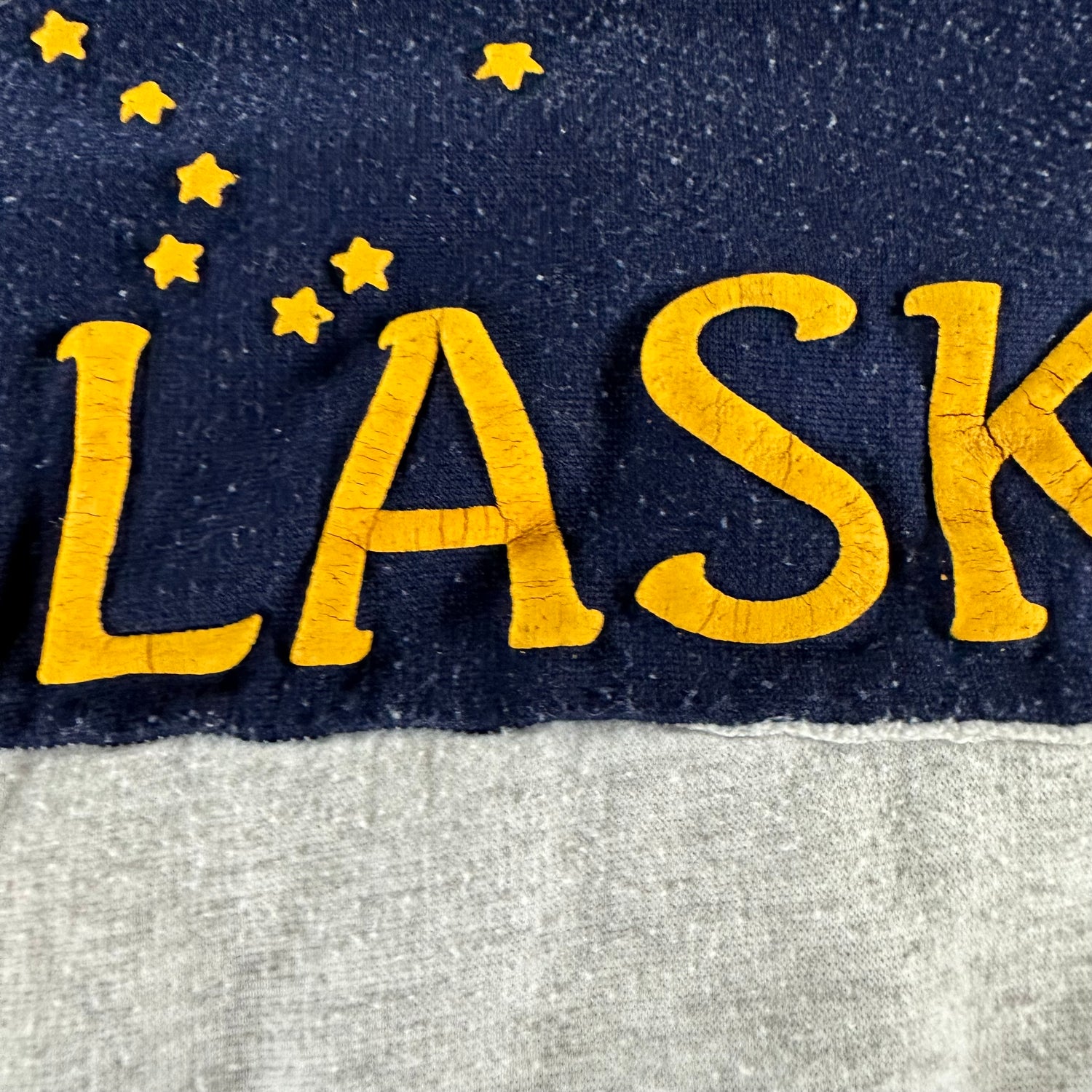 Vintage 1990s Alaska Sweatshirt size XL