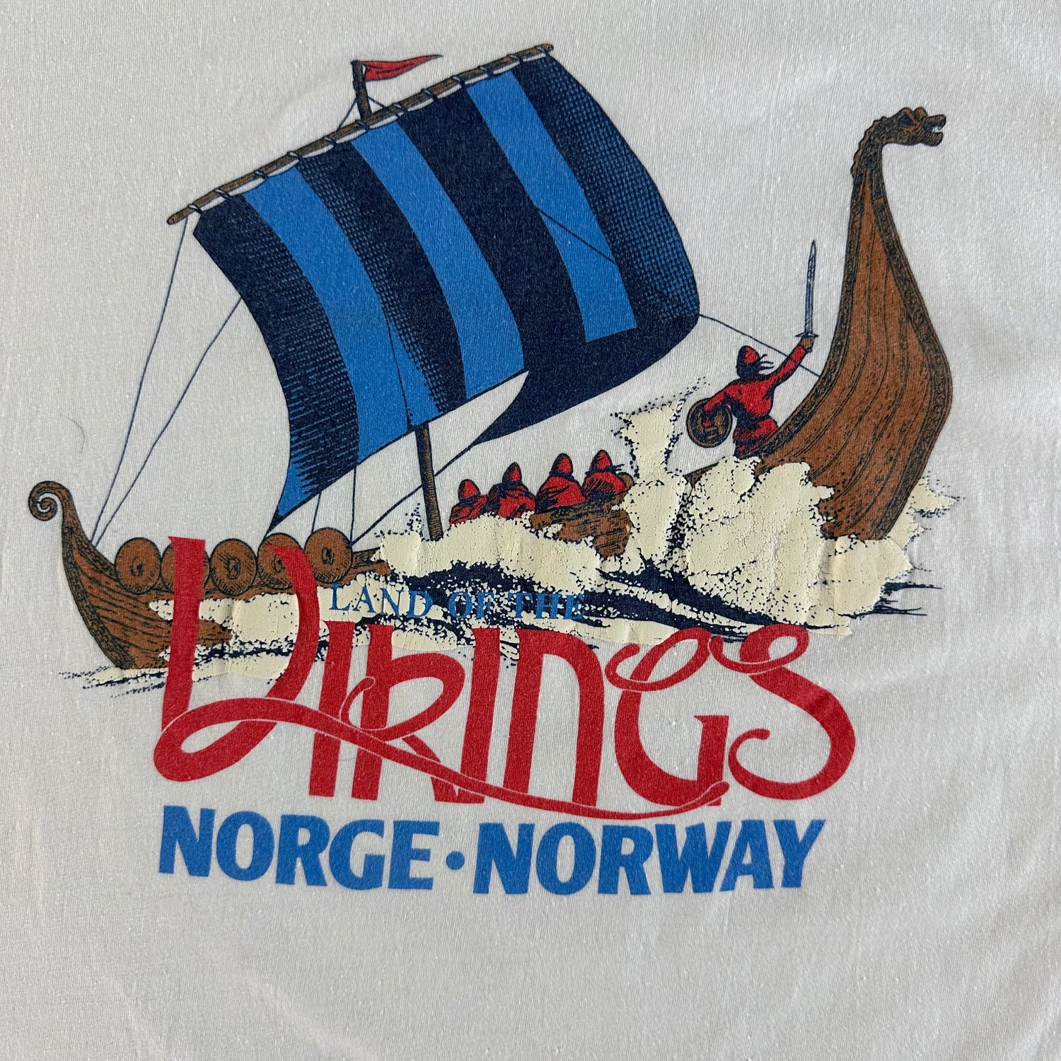 Vintage 1990s Viking T-shirt size Large