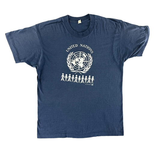 Vintage 1980s United Nations T-shirt size Large