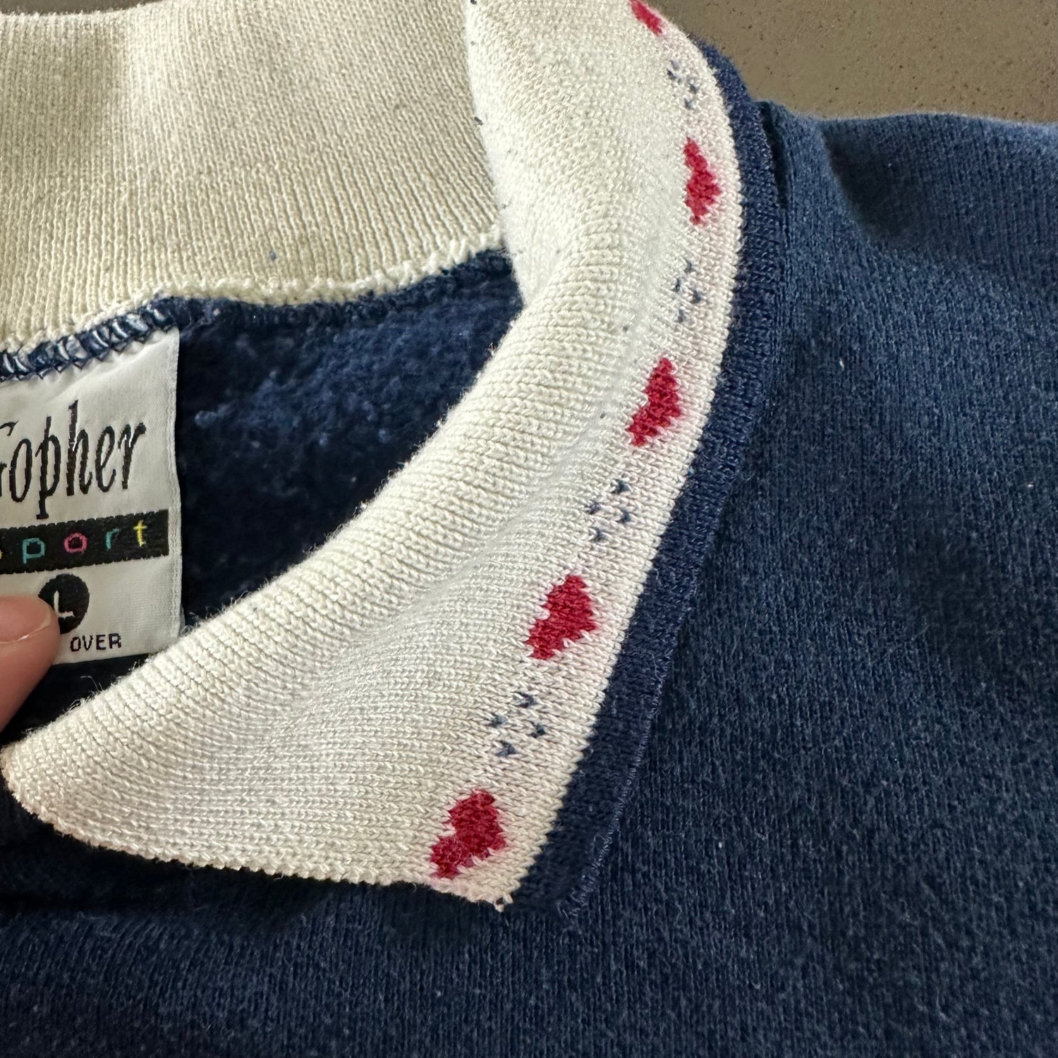 Vintage 1990s Heart Sweatshirt size Large