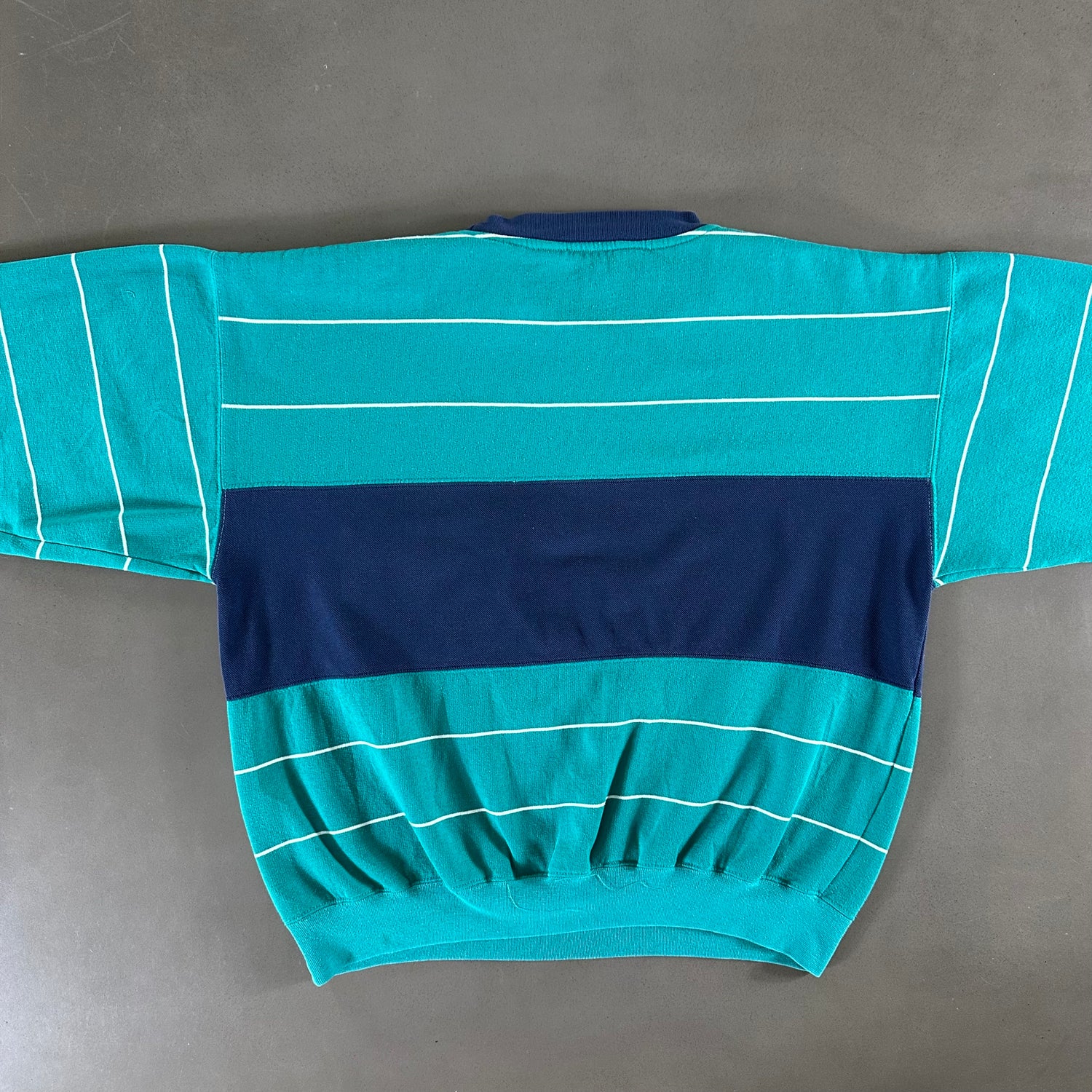 Vintage 1990s Pierre Cardin Sweatshirt size Large