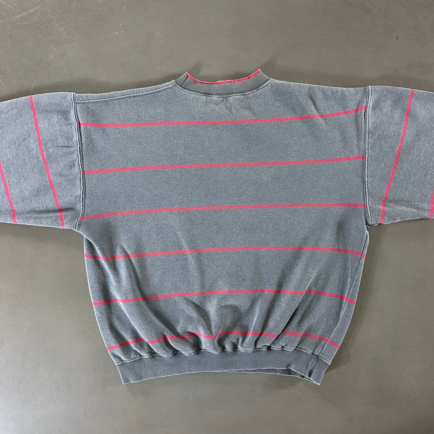 Vintage 1990s Stripeo Sweatshirt size Medium