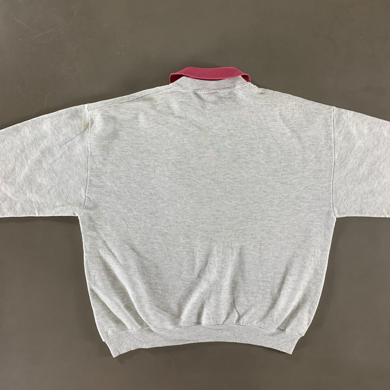 Vintage 1990s Collared Heart Sweatshirt size XL