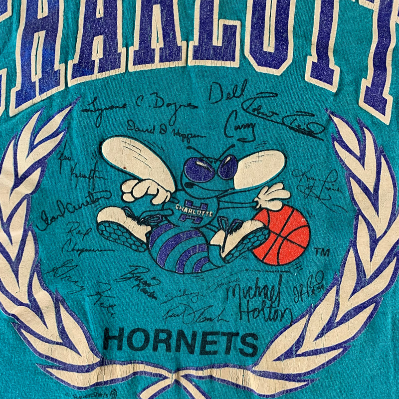 Vintage Early 1990s Charlotte Hornets T-shirt size Youth XL