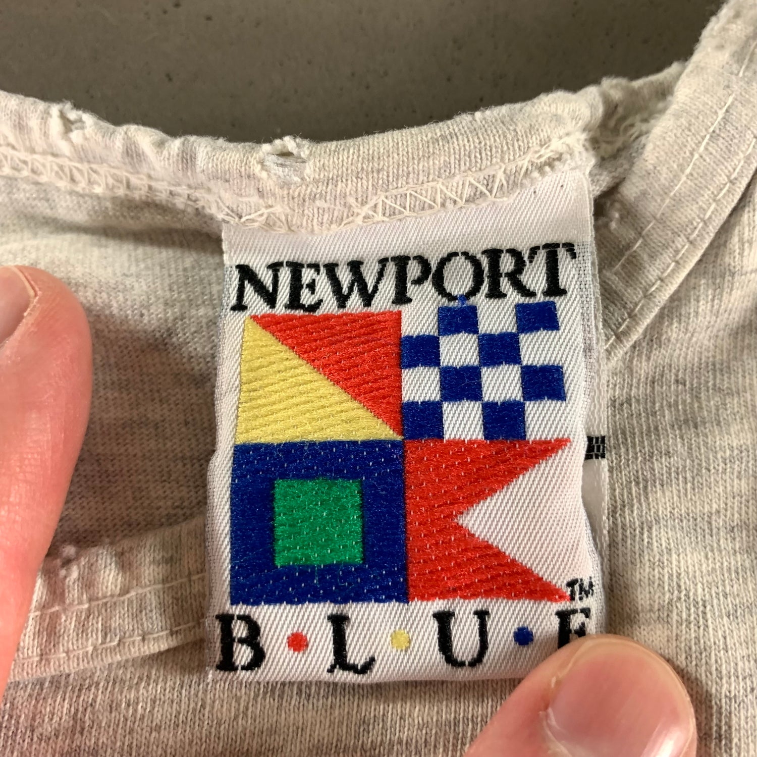 Vintage 1990s New Port Blue T-shirt size Large