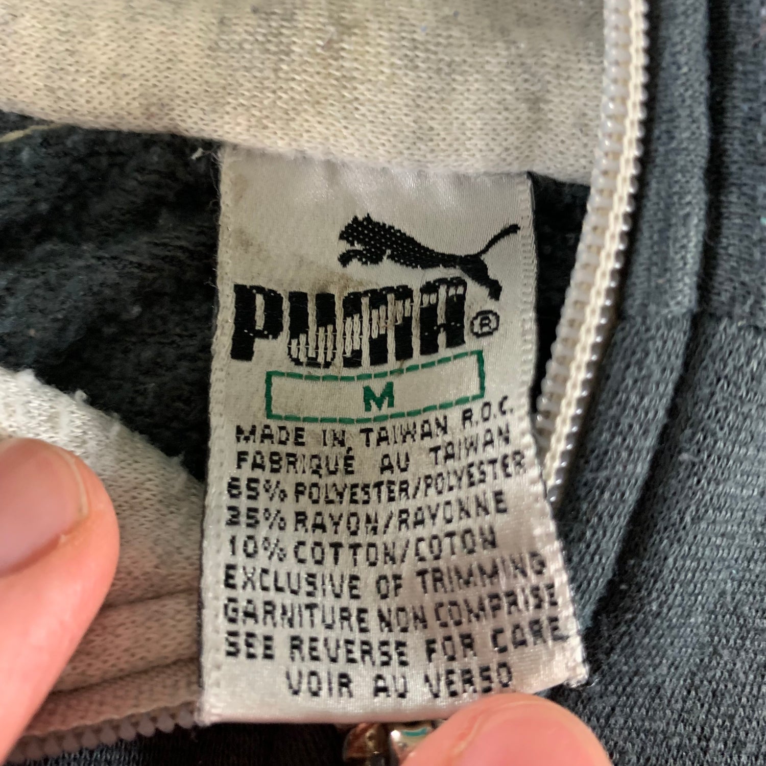Vintage 1980s Puma Sweatshirt size Medium