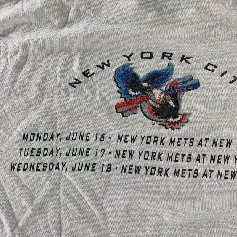 Vintage 1990s Yankees and Mets T-shirt size XXL