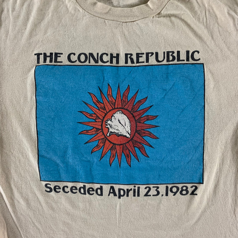 Vintage 1982 Conch Republic T-shirt size Large