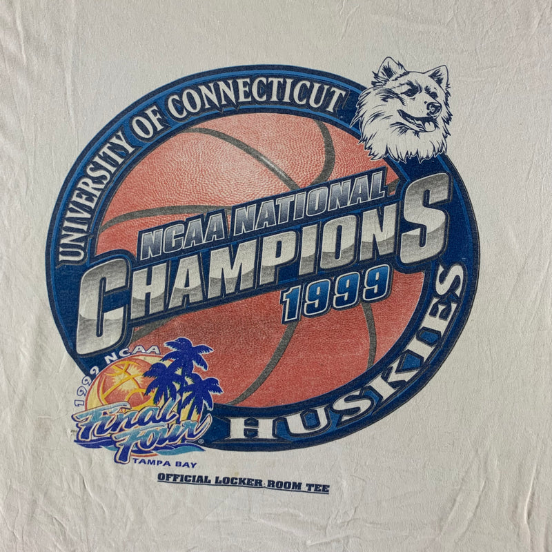 Vintage 1999 University of Connecticut T-shirt size XL